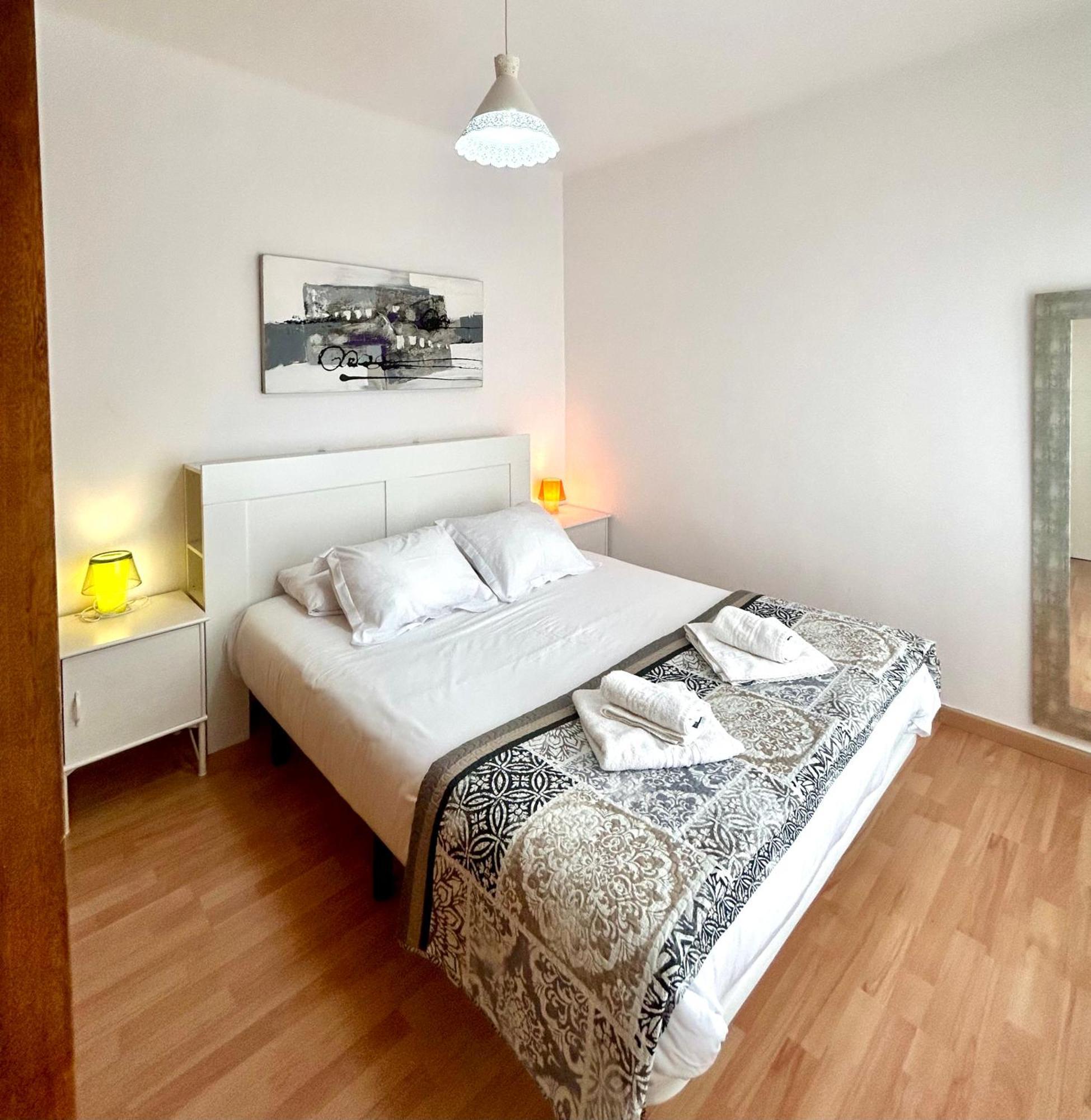 Apartment Carrer D'Olesa Barcelona Exterior photo