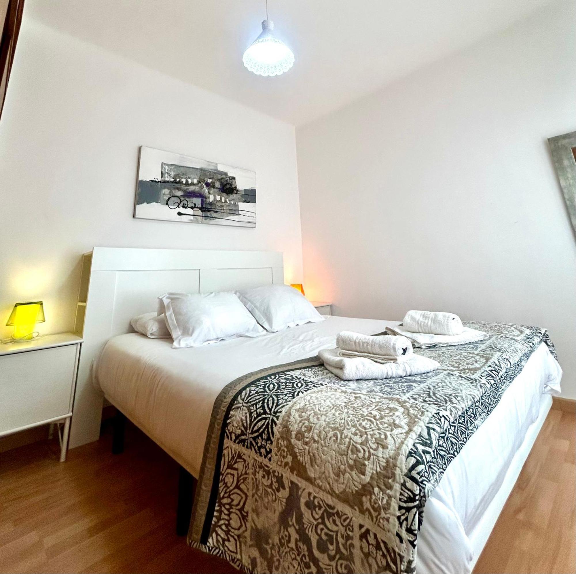 Apartment Carrer D'Olesa Barcelona Exterior photo