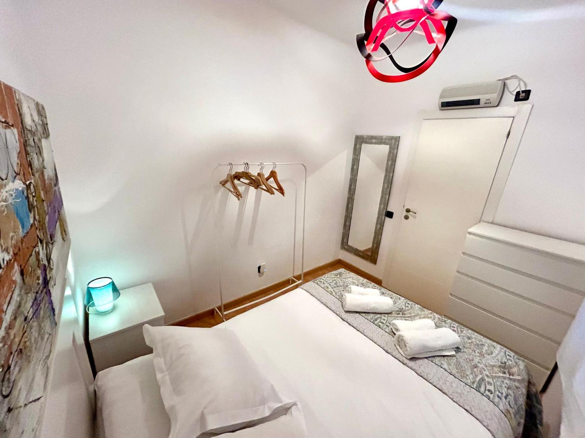 Apartment Carrer D'Olesa Barcelona Exterior photo