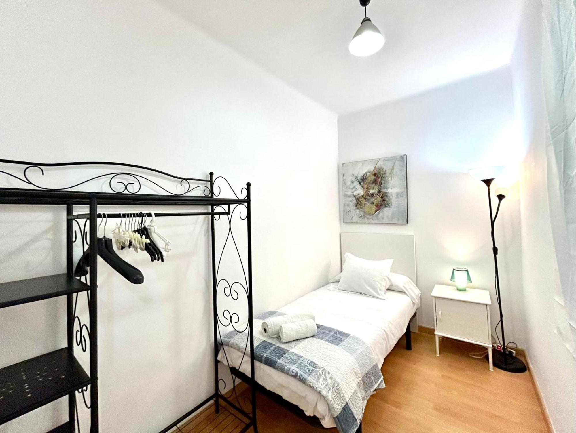 Apartment Carrer D'Olesa Barcelona Exterior photo